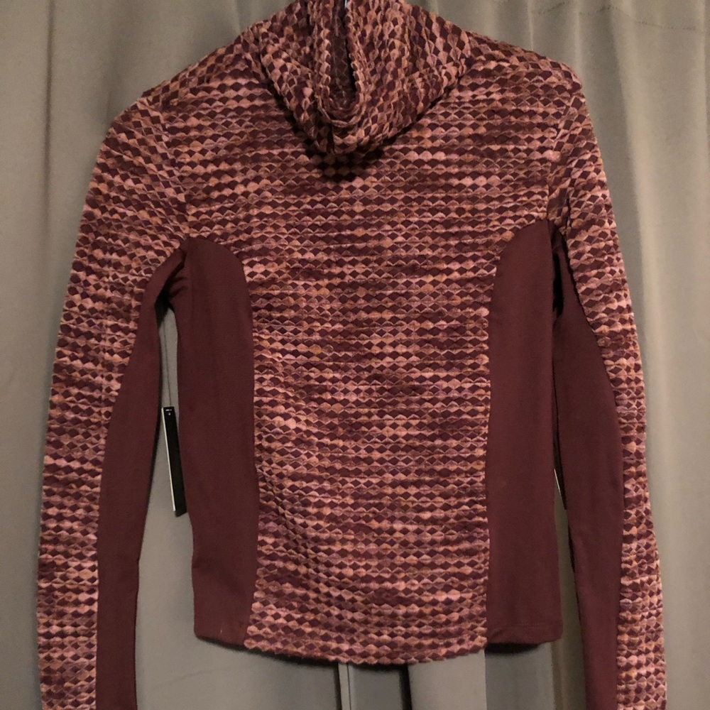 NWT womens Nike long sleeve